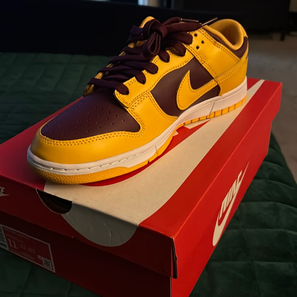 NIB Men's 11 ASU Nike Dunks